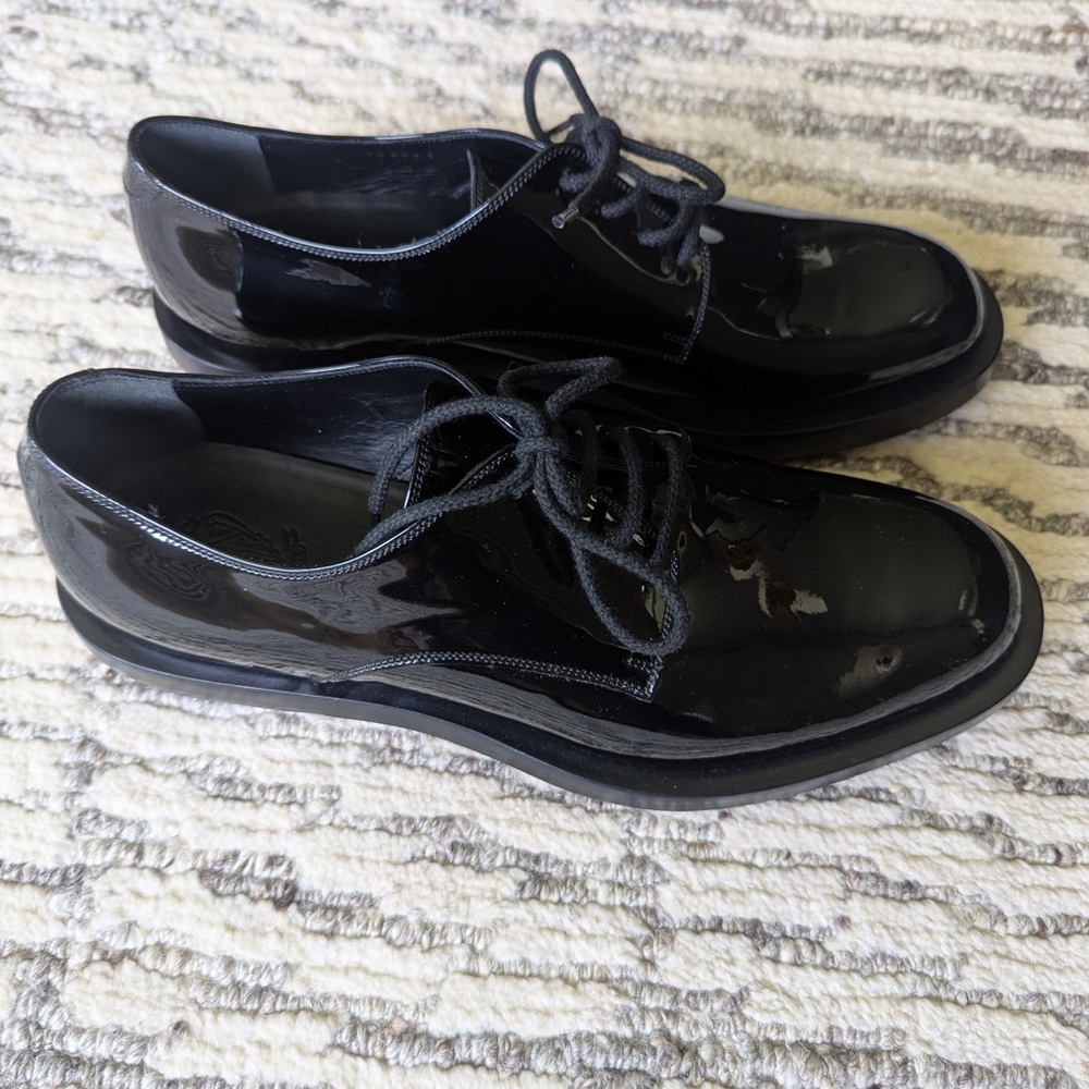 Gucci Black Patent Leather Oxford Shoes - Picture 4 of 10